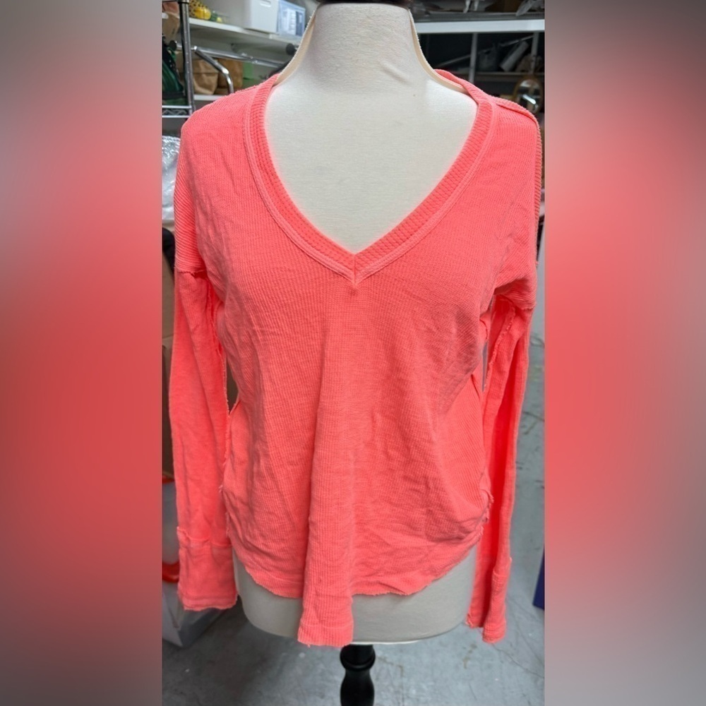 We The Free coral neon vneck Tee T-Shirt light sweater